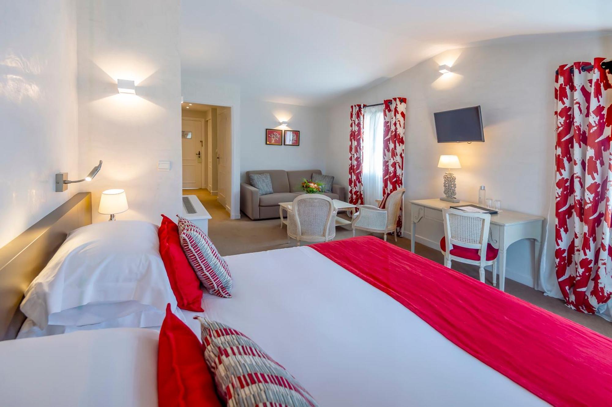 ואלבון Hotel Golf & Spa Chateau De La Begude The Originals Collection מראה חיצוני תמונה