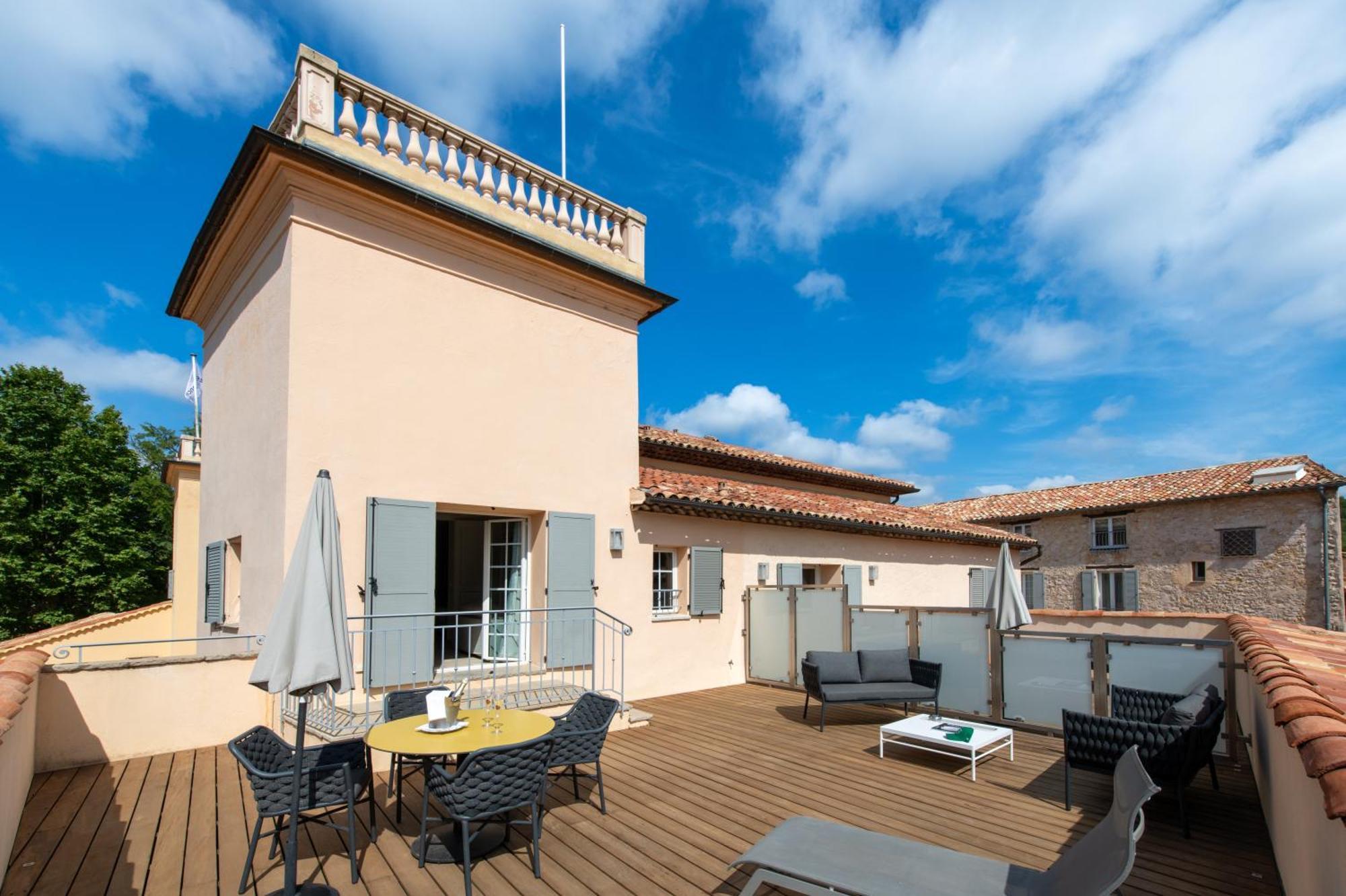 ואלבון Hotel Golf & Spa Chateau De La Begude The Originals Collection מראה חיצוני תמונה