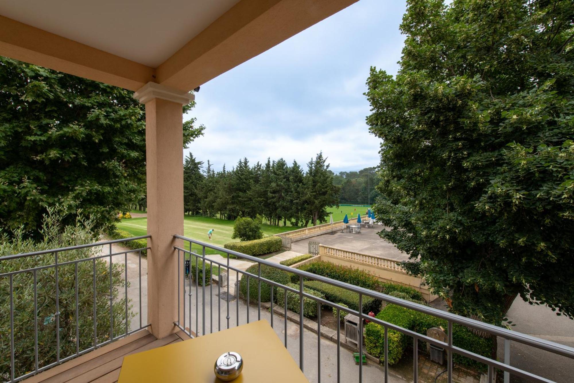 ואלבון Hotel Golf & Spa Chateau De La Begude The Originals Collection מראה חיצוני תמונה