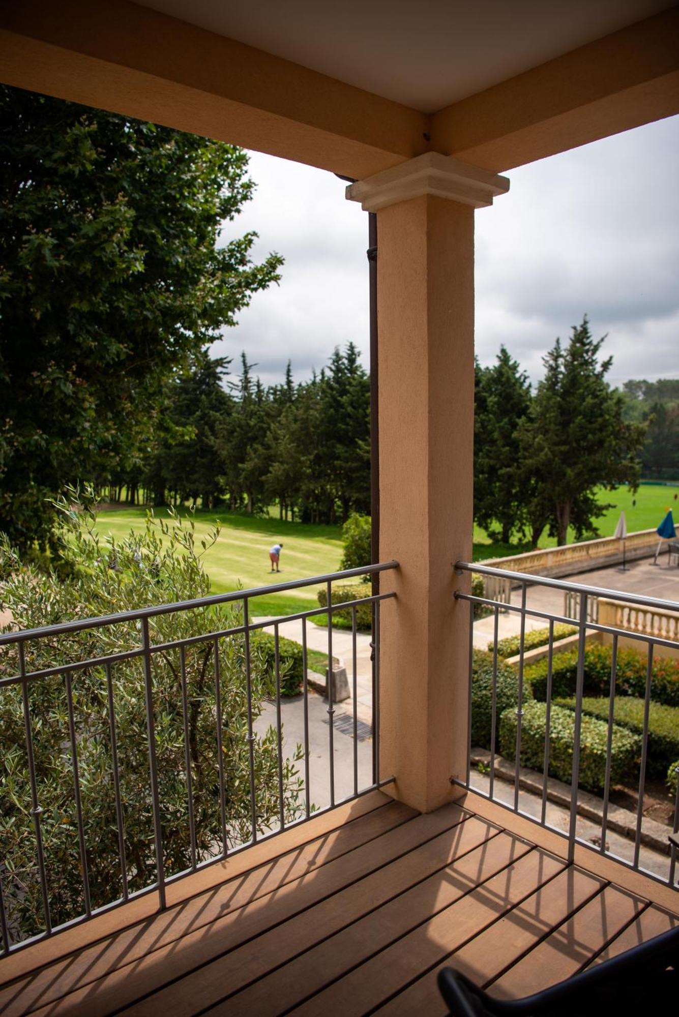 ואלבון Hotel Golf & Spa Chateau De La Begude The Originals Collection מראה חיצוני תמונה