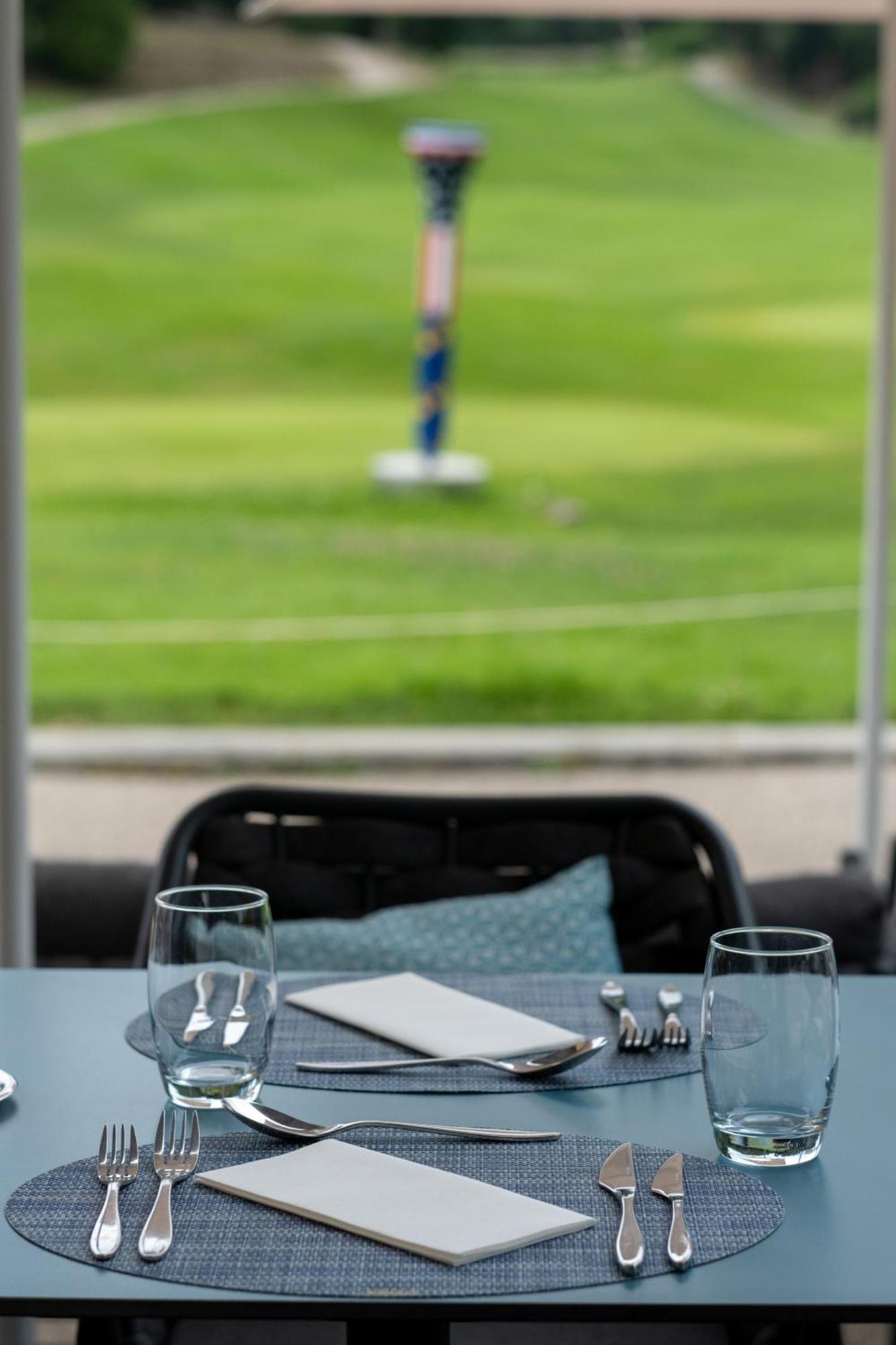 ואלבון Hotel Golf & Spa Chateau De La Begude The Originals Collection מראה חיצוני תמונה